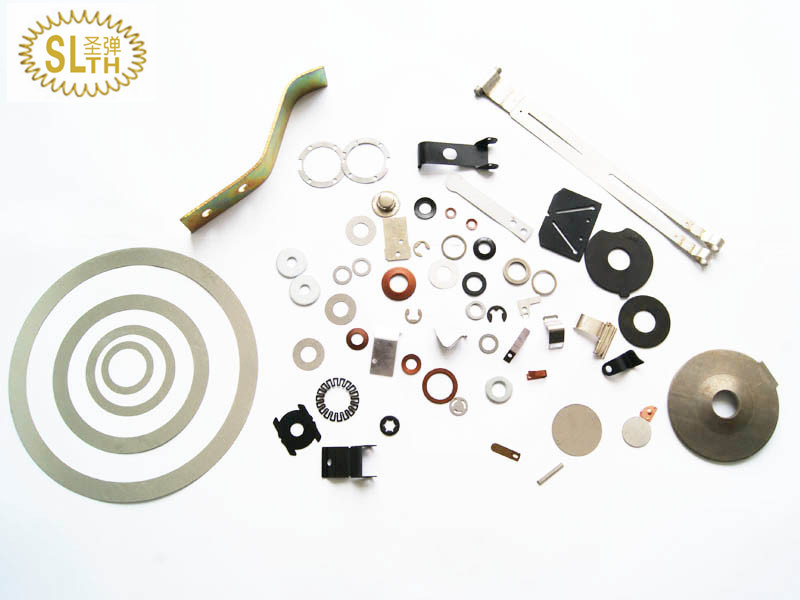 What are the differences between daily maintenance and regular maintenance of compression springs